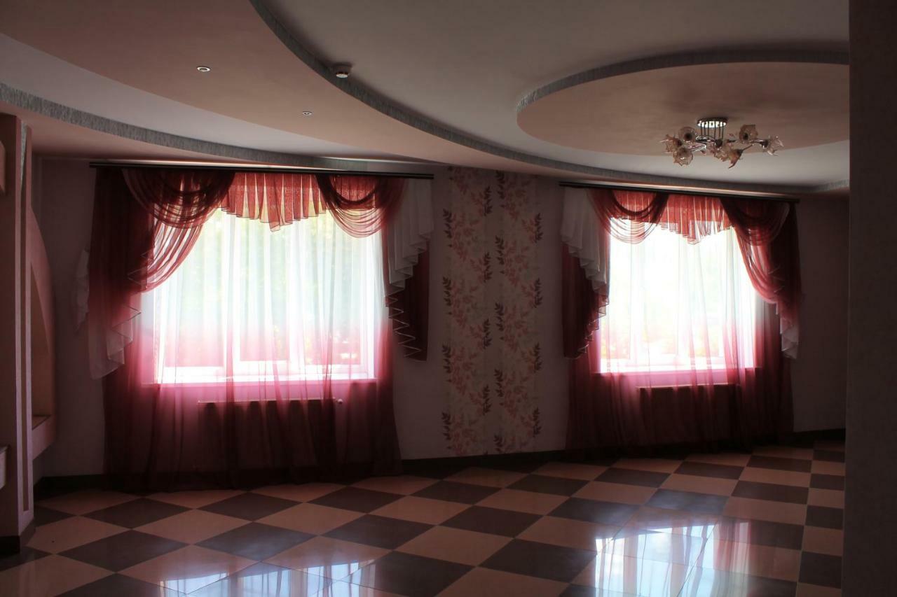 Kremin Hotel Kremenets' Luaran gambar